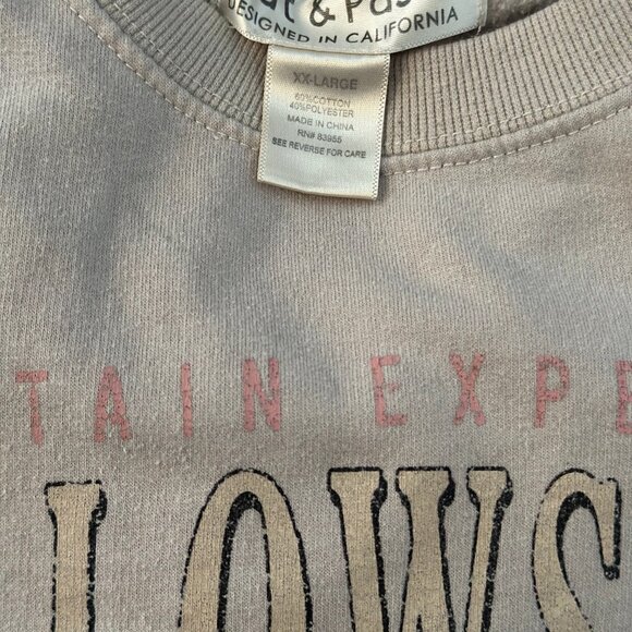 Cut & Paste Yellowstone Sweatshirt Size XXL 60% Cotton & 40% Polyester - Picture 4 of 4